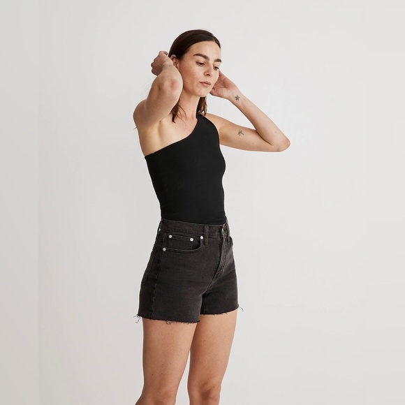 Madewell High-Rise Denim Shorts in Lunar Wash - Picture 1 of 12